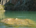 Samospráva - Zaplavený kameňolom si niektorí turisti nevážia - P1210544.JPG