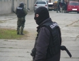 Krimi - Kukláči zasahovali v Michalovciach na Priemyselnej ulici    - P1250047.JPG