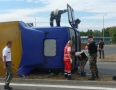 Krimi - V Michalovciach sa prevrátil kamión na kruhovom objazde !!! - P1240812.JPG