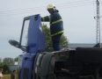 Krimi - V Michalovciach sa prevrátil kamión na kruhovom objazde !!! - P1240825.JPG