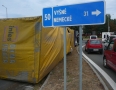 Krimi - V Michalovciach sa prevrátil kamión na kruhovom objazde !!! - P1240865.JPG