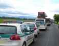 Krimi - NEHODA: Autobus sa po zrážke s autom prevrátil do priekopy - P1230823.JPG