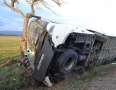 Krimi - DESIVÁ NEHODA: Autobus s cestujúcimi sa prevrátil a narazil do stromu - DSC_7829.JPG