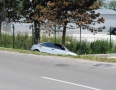 Krimi - NEHODA V MICHALOVCIACH:  Vodič vyletel z cesty do priekopy - 7.jpg