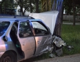 Krimi - MICHALOVCE: Vodič, ktorý narazil do stromu bol opitý. Nafúkal 2,1 promile - DSC_0205.jpg