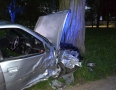 Krimi - MICHALOVCE: Vodič, ktorý narazil do stromu bol opitý. Nafúkal 2,1 promile - DSC_0207.jpg