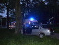 Krimi - MICHALOVCE: Vodič, ktorý narazil do stromu bol opitý. Nafúkal 2,1 promile - DSC_0223.jpg