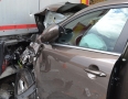 Krimi - NEHODA PRI MICHALOVCIACH: Vážna zrážka kamióna s osobným autom - 17.jpg