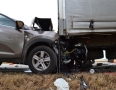 Krimi - NEHODA PRI MICHALOVCIACH: Vážna zrážka kamióna s osobným autom - 21.jpg