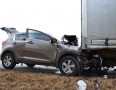 Krimi - NEHODA PRI MICHALOVCIACH: Vážna zrážka kamióna s osobným autom - 22.jpg