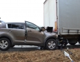 Krimi - NEHODA PRI MICHALOVCIACH: Vážna zrážka kamióna s osobným autom - 4.jpg