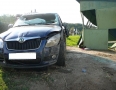 Krimi - NEHODA: Auto vrazilo do autobusovej zastávky - P1270077.JPG