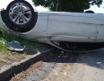 Krimi - NEHODA v MICHALOVCIACH: Mercedes skončil prevrátený na streche - DSC_4593.jpg