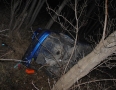 Krimi - MICHALOVCE: Vodič prerazil zábradlie a narazil do stromu - 5.JPG
