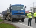 Krimi - NEHODA V MICHALOVCIACH !!! Vodič vletel s autom pod nákladiak - P1270324.JPG
