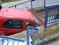 Krimi - NEHODA NA ŠÍRAVE: Auto vyletelo z cesty a zostalo visieť z mosta - DSC_5195.jpg