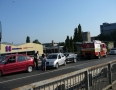 Krimi - Nehoda na nadjazde. Tri autá v sebe - P1160146.JPG
