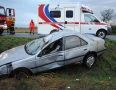Krimi - NEHODA: Auto s 5 pasažiermi skončilo v poli na streche - 10.JPG