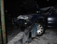 Krimi - NEHODA: Auto vyletelo z cesty a narazilo do plota - 18.JPG