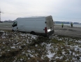 Krimi - NEHODA: Auto po zrážke s dodávkou odhodilo do poľa - P1230031.JPG
