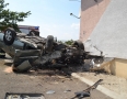 Krimi - DESIVÁ NEHODA PRI MICHALOVCIACH: Auto vyletelo z cesty a vrazilo do domu   - DSC_0229.jpg