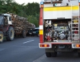 Krimi - NEHODA NA ŠÍRAVE: Auto vrazilo do traktora s drevom - DSC_3536.jpg