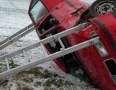 Krimi - ŠÍRAVA: Auto skončilo prevrátené v poli - P1220669.JPG