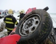 Krimi - ŠÍRAVA: Auto skončilo prevrátené v poli - P1220680.JPG