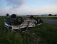 Krimi - NEHODA: Po zrážke s Audi robila Škodovka kotrmelce a skončila na streche - P1270608.JPG