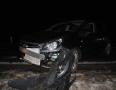 Krimi - NEHODA PRI MICHALOVCIACH: Auto skončilo po čelnej zrážke na streche - 9.jpg