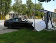 Krimi - NEHODA V MICHALOVCIACH: Vodič vletel s autom do autobusovej zastávky - P1270809.JPG