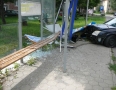 Krimi - NEHODA V MICHALOVCIACH: Vodič vletel s autom do autobusovej zastávky - P1270818.JPG