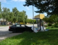 Krimi - NEHODA V MICHALOVCIACH: Vodič vletel s autom do autobusovej zastávky - P1270832.JPG
