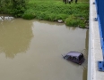 Krimi - NEHODA V MICHALOVCIACH: Auto skončilo pod mostom v Laborci. Pozrite si fotky - DSC_9624.jpg
