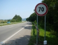 Krimi - Spomaľte!!! Na Šírave znížili rýchlosť na 70 km/h    - P1140753.jpg