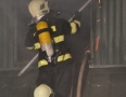 Krimi - POŽIAR: Dom v plameňoch. Zasahovali 4 hasičské autá - 14.jpg