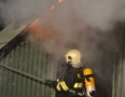 Krimi - POŽIAR: Dom v plameňoch. Zasahovali 4 hasičské autá - 20.jpg