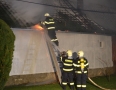 Krimi - POŽIAR: Dom v plameňoch. Zasahovali 4 hasičské autá - 6.jpg
