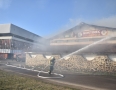 Krimi - POŽIAR V MICHALOVCIACH:  Z budovy šľahali niekoľkometrové plamene - RAN_0186.jpg