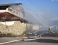 Krimi - POŽIAR V MICHALOVCIACH:  Z budovy šľahali niekoľkometrové plamene - RAN_0242.jpg