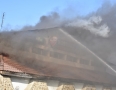 Krimi - POŽIAR V MICHALOVCIACH:  Z budovy šľahali niekoľkometrové plamene - RAN_0265.jpg