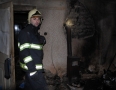 Krimi - Z horiaceho domu  vytiahli hasiči obetavú starenku - 6.JPG