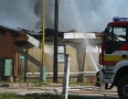 Krimi - Požiar pri Michalovciach: Oheň likvidujú michalovskí aj humenskí hasiči. - P1260469.JPG