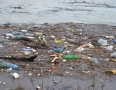 Zaujimavosti - Šíravu opäť zaplavili tony odpadu. Pozrite si fotky z vodnej nádrže - 28.JPG