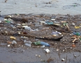 Zaujimavosti - Šíravu opäť zaplavili tony odpadu. Pozrite si fotky z vodnej nádrže - 31.JPG