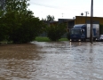 Vašim objektívom - V Michalovciach zaplavilo ulice. Stromy padali aj na autá ! Pozrite si fotky - DSC_8712.jpg