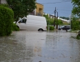 Vašim objektívom - V Michalovciach zaplavilo ulice. Stromy padali aj na autá ! Pozrite si fotky - DSC_8728.jpg